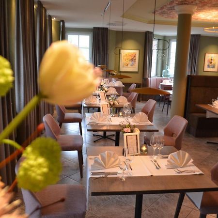 Castell Hotel & Restaurant Leinsweiler Dış mekan fotoğraf
