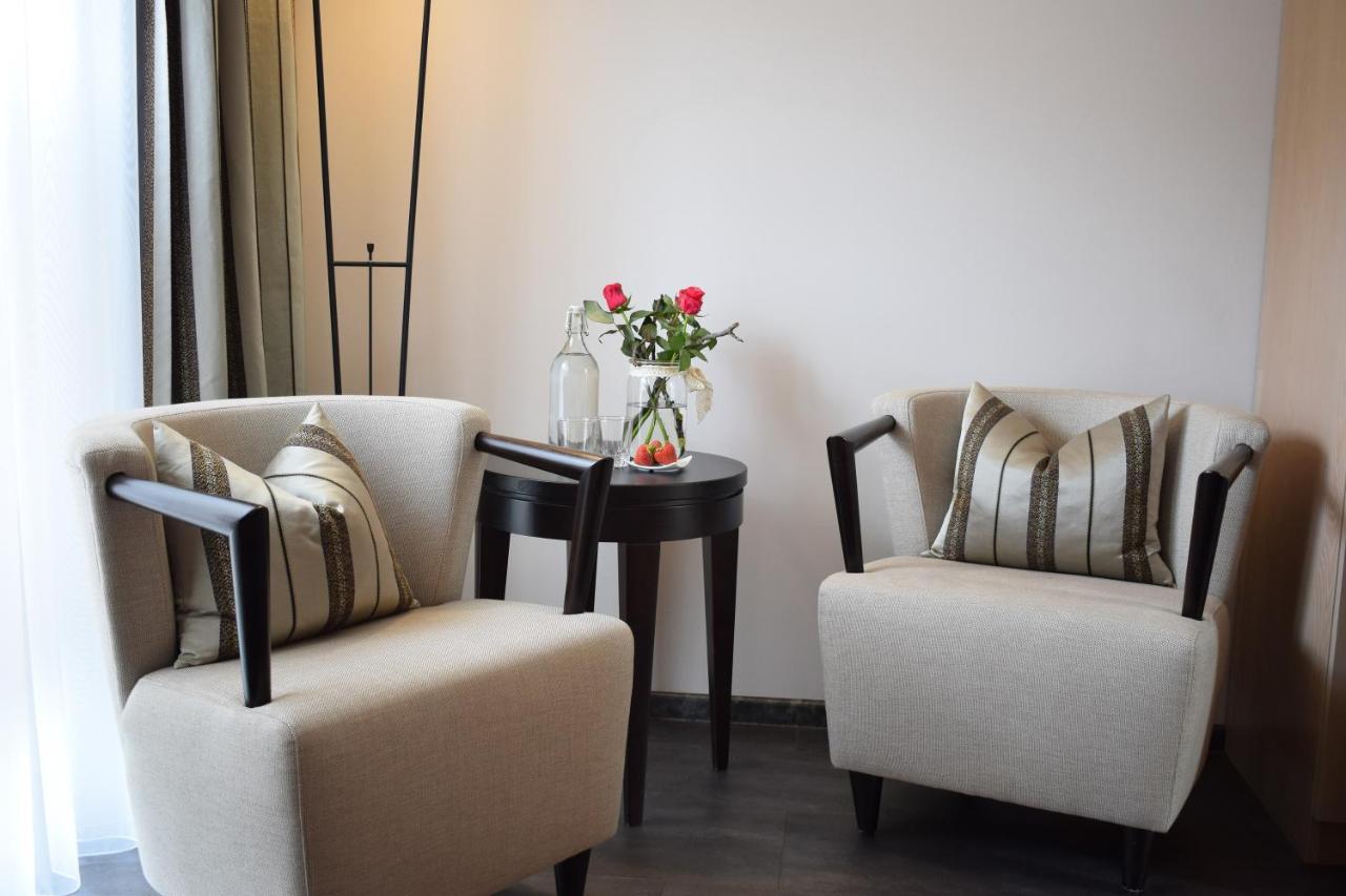Castell Hotel & Restaurant Leinsweiler Dış mekan fotoğraf